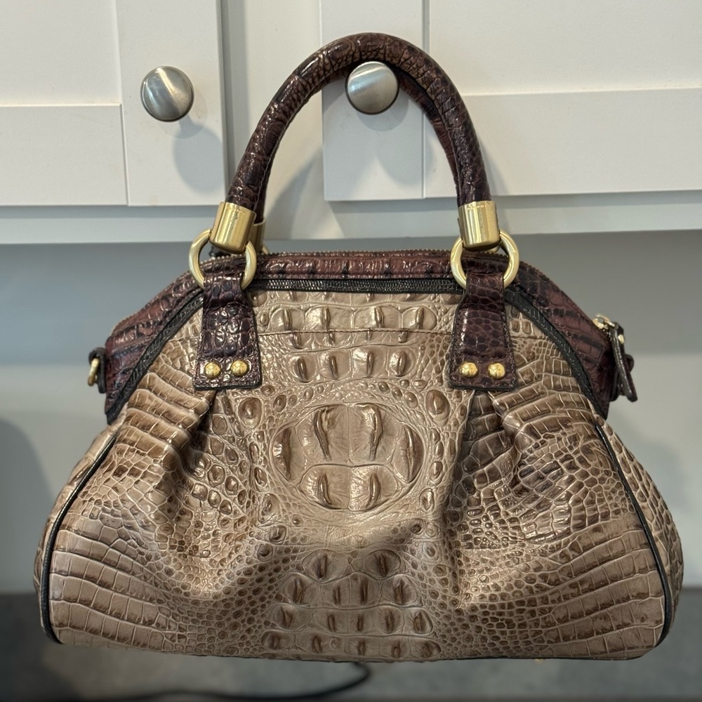Brahmin Melbourne Lisa Dome Satchel! Very Gently Used!!
